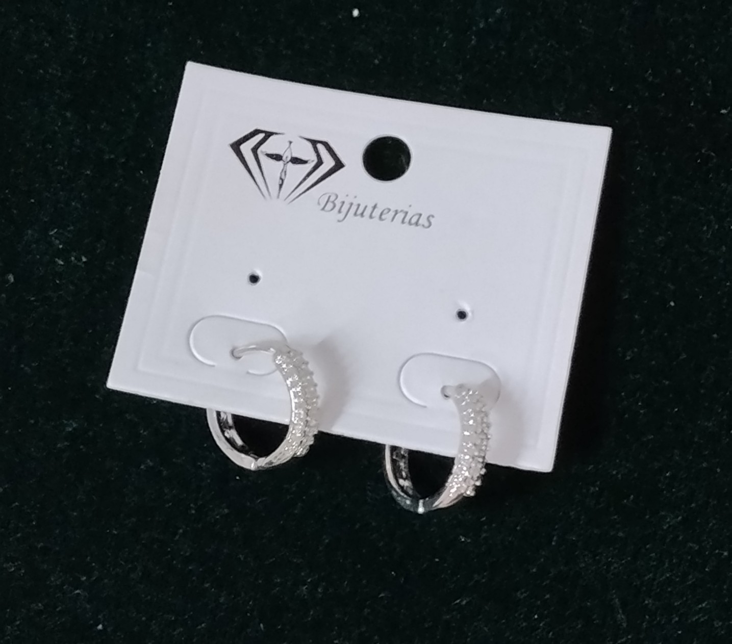 Foto de Brinco argola prateado de zirconia