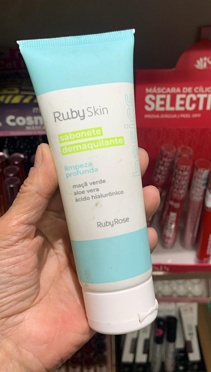 Foto de Sabonete demaquilante basics- Ruby Rose