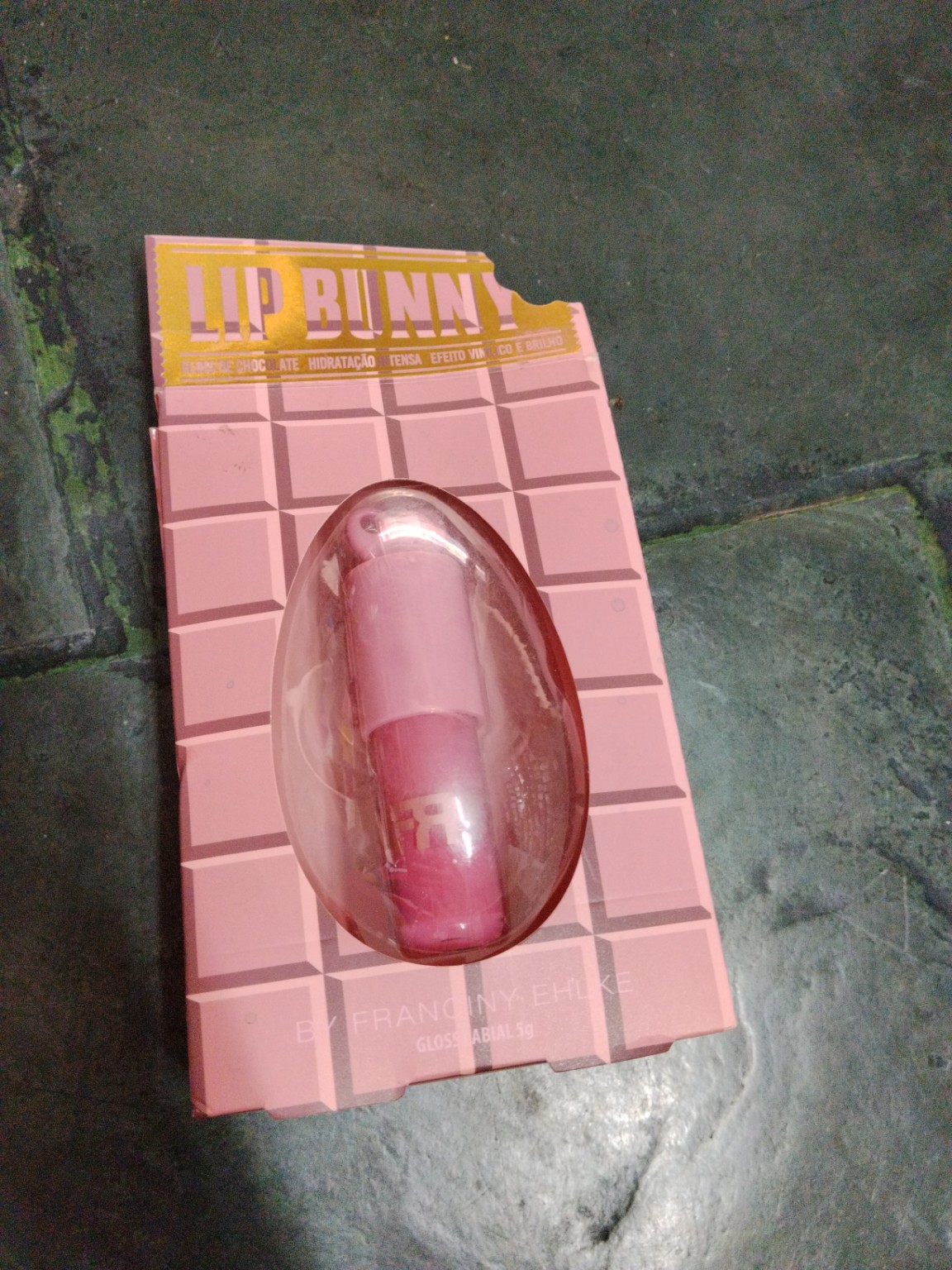 Foto de Gloss labial lip bunny — hidratação intensa, efeito vinílico e brilho