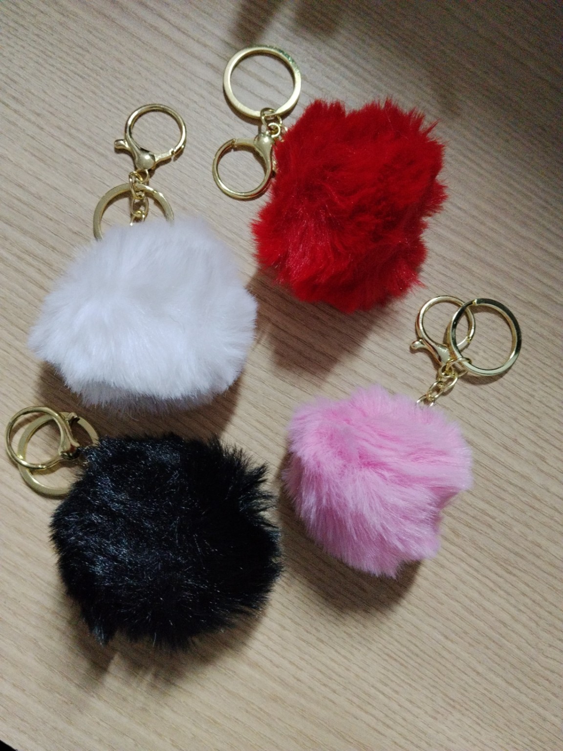 Foto de Chaveiro pompom de pelúcia, cores variadas