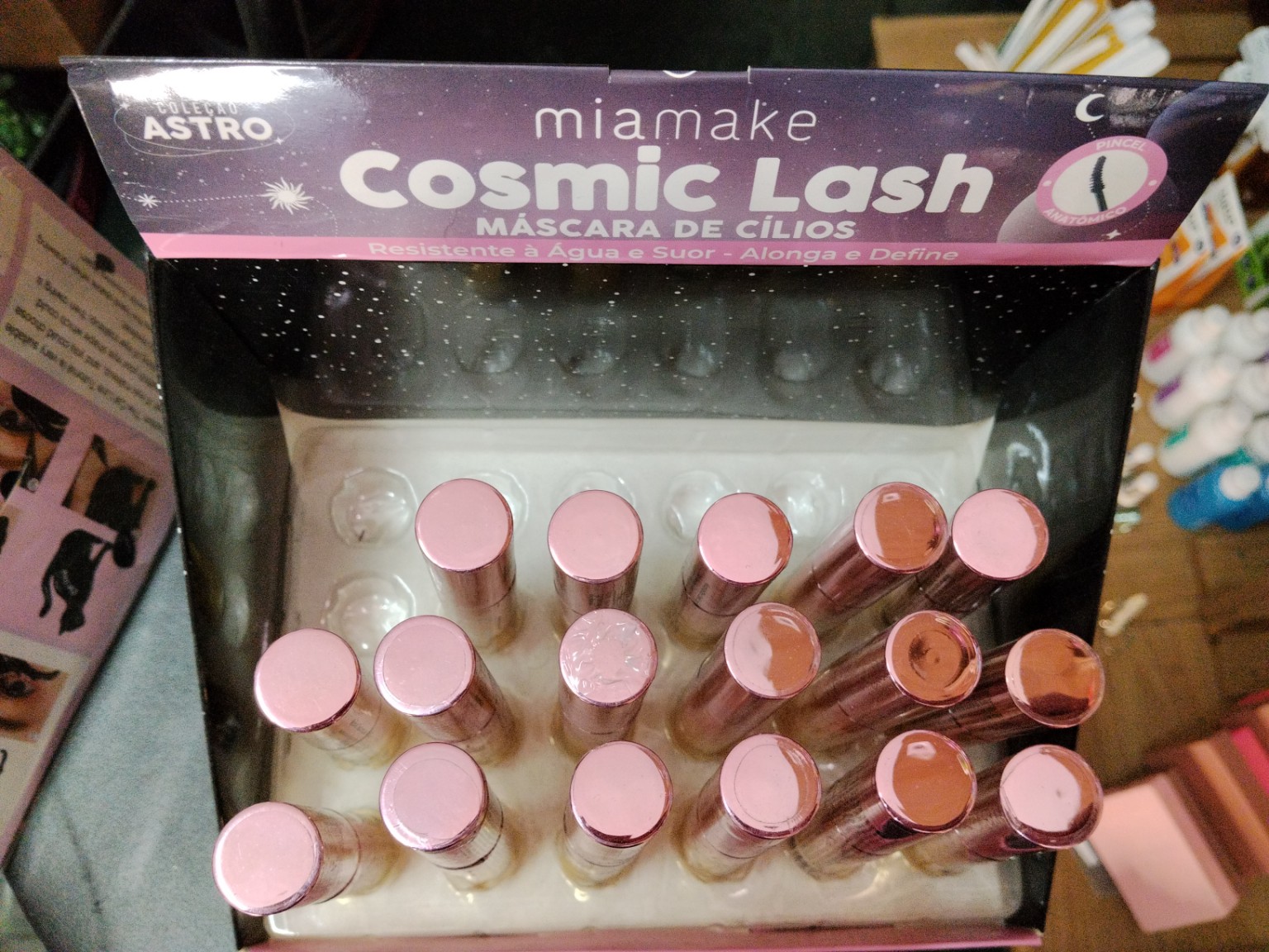 Foto de Máscara para cílios cosmic lash – coleção astro